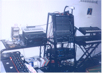 studio2.gif (32450 bytes)